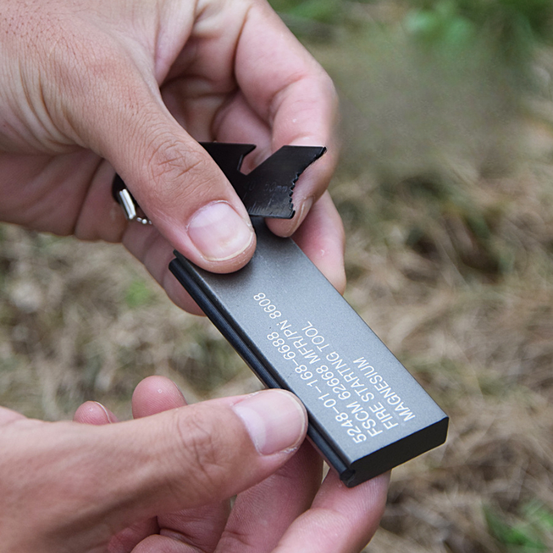 Waterproof Magnesium Flint & S - Magnesium Fire Starter reseña y precio